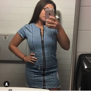 FASHION NOVA DENIM ZIP DRESS